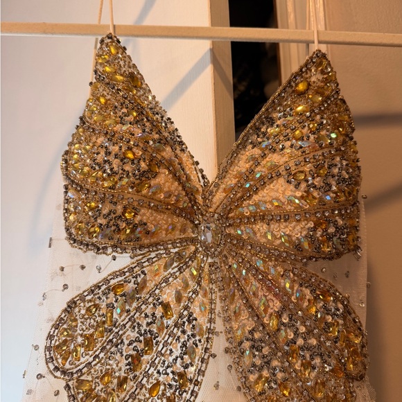 Dress - Picture 2 of 9